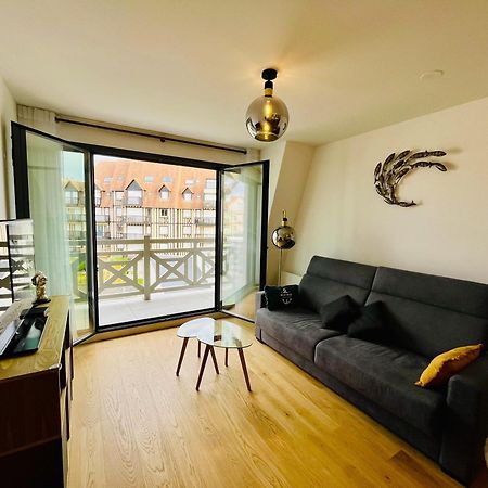 Sejour Authentique - Balcon, Parking & Wifi Ultra-Rapide Apartman Deauville Kültér fotó