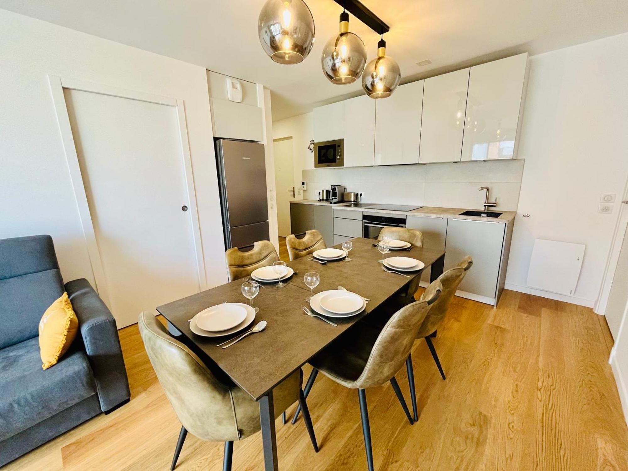 Sejour Authentique - Balcon, Parking & Wifi Ultra-Rapide Apartman Deauville Kültér fotó