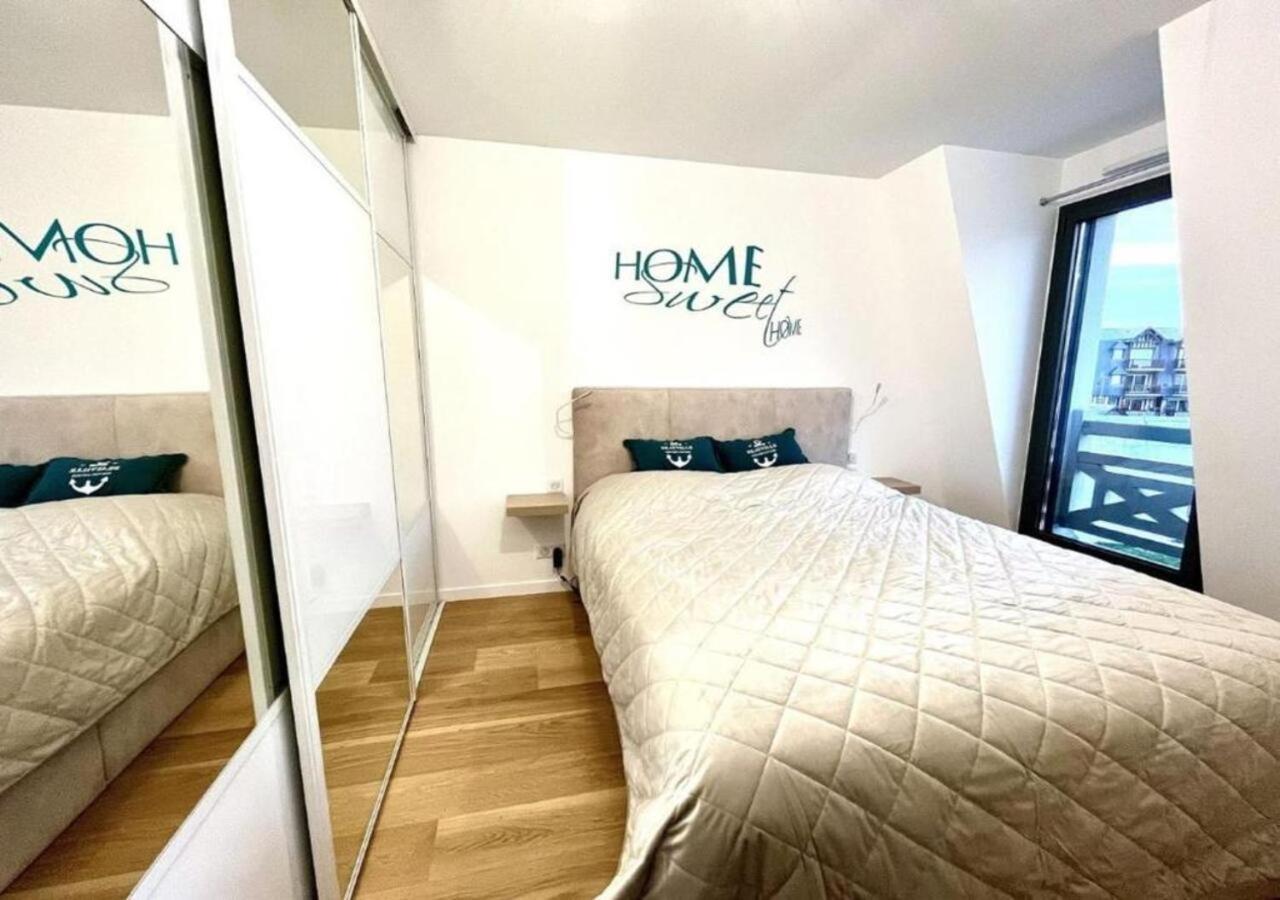 Sejour Authentique - Balcon, Parking & Wifi Ultra-Rapide Apartman Deauville Kültér fotó